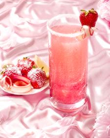IMG-11-Trina-Turl-Photographer-Boudoir-Strawberry-Rhubarb-Cocktail.jpg
