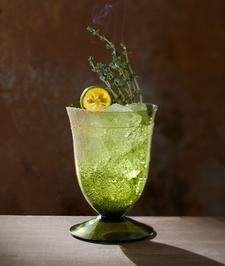 friday-creative_app_main_cocktail_1767.jpg