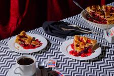 IMG-19-Twin-Peaks-Diner-Scene.jpg